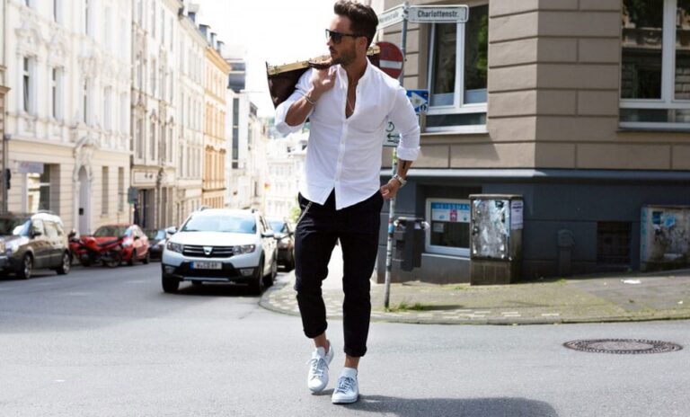 how-to-wear-mens-white-sneakers-2